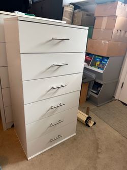 Badilla 6 Drawers