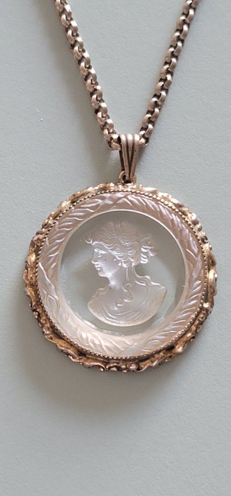 Vintage Glass Cameo Necklace