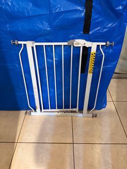 Regalo White Metal Pet Safety Gate