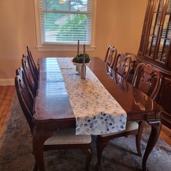 Dining Room Table With Leaf +8 Chairs