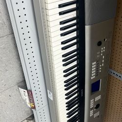 Yamaha Piano