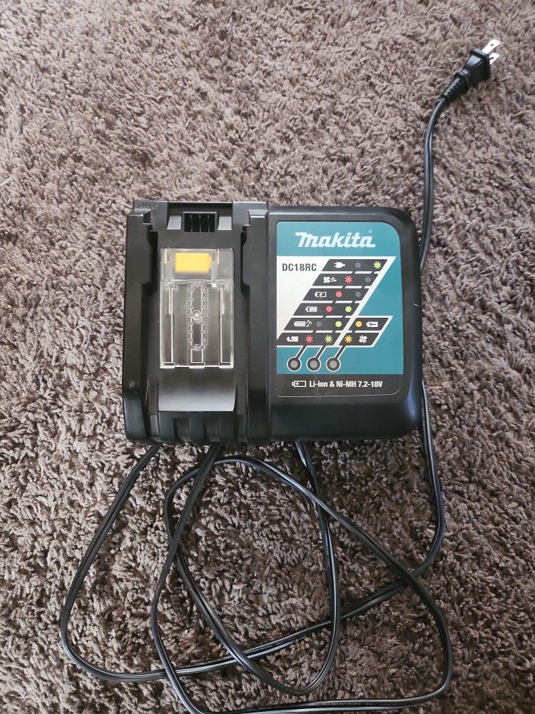 Makita Battery Charger