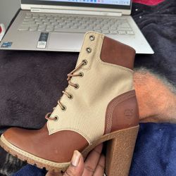 Women Timberland Heel Boots  Size 6.5