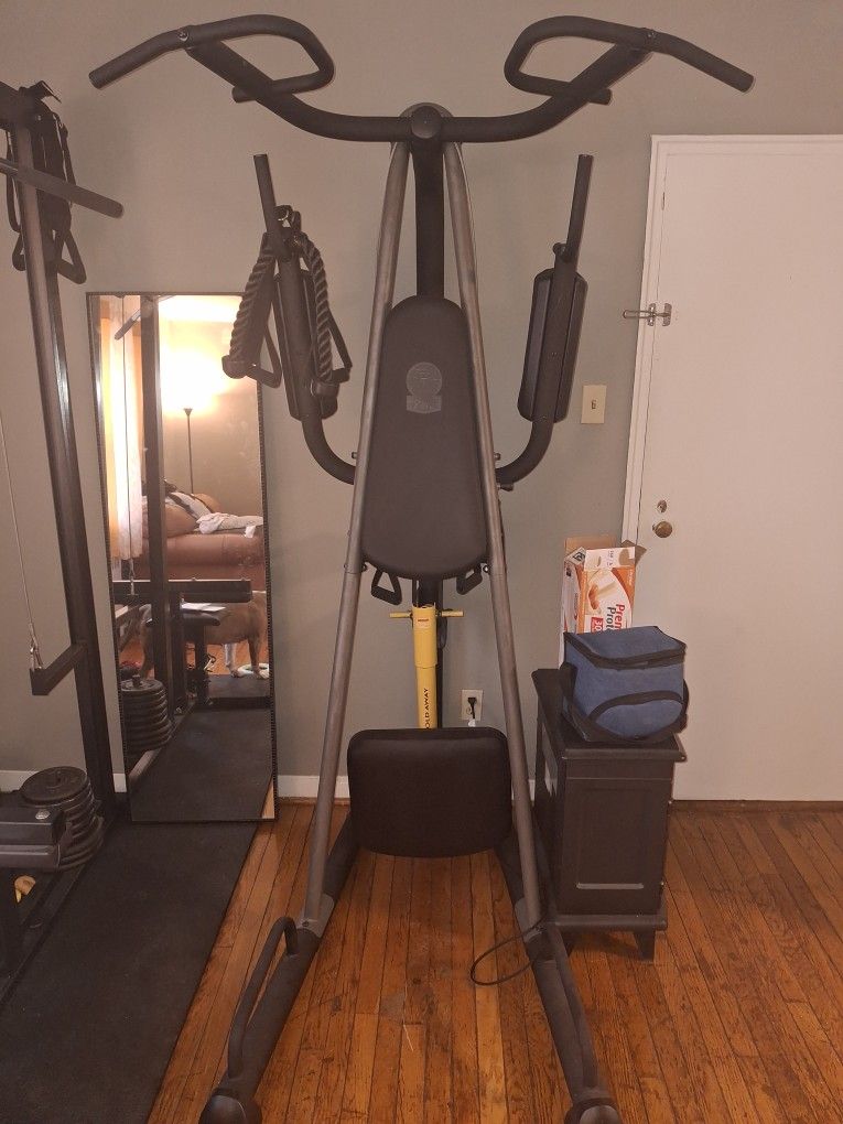 Pull Up Machine 