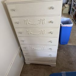 7 Drawer Dresser – White – Refinished Shabby Chic Style