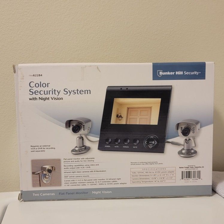 Bunker Hill Color Security Camera System Night Vision w/ Monitor New Open Box