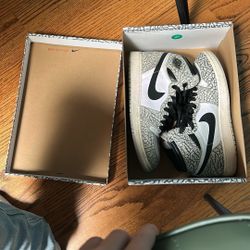 Nike Air Jordan 1