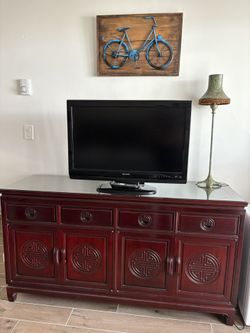 Rosewood Buffet With Glass Top 