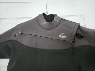 Quiksilver wetsuit Mens Brand New