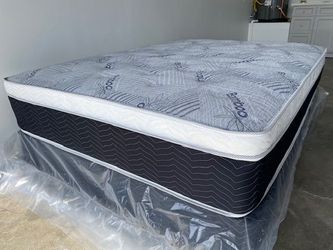 Cal King Euro Bamboo Pillow Top Mattress!!