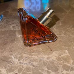 Prada Paradoxe Edp