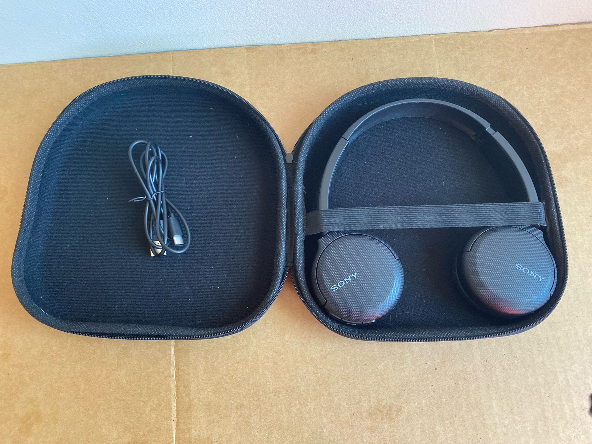 Sony eh-CH510 Wireless Headphones 