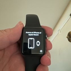 Apple Watch Series 3 42nm with charger