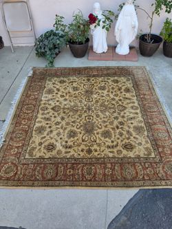 Authentic 6'x6' Hand-Knotted Indo-Persian Wool Rug Agra/Mahal Style. 100% fine wool.