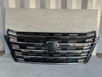 2024 2025 2026 NISSAN ROGUE FRONT GRILLE OEM 623106-RZ1B