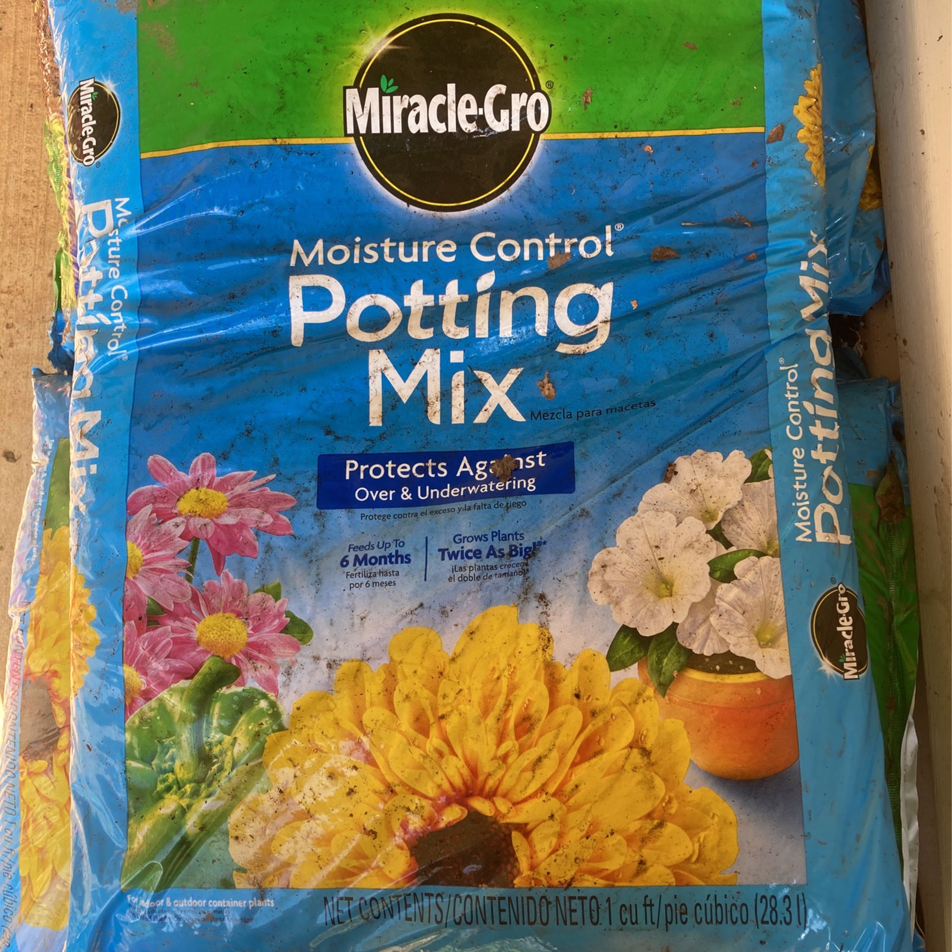 Miracle Grow Potting Mix