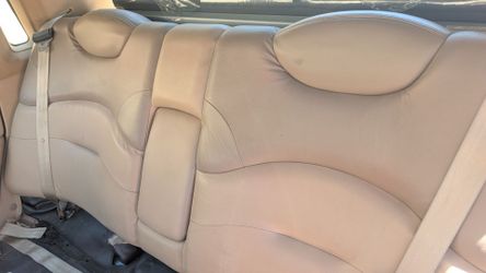 95-97 Lincoln Town car leather rear seat Jack Nicklaus edition two tone rare top & bottom backseat seat golf