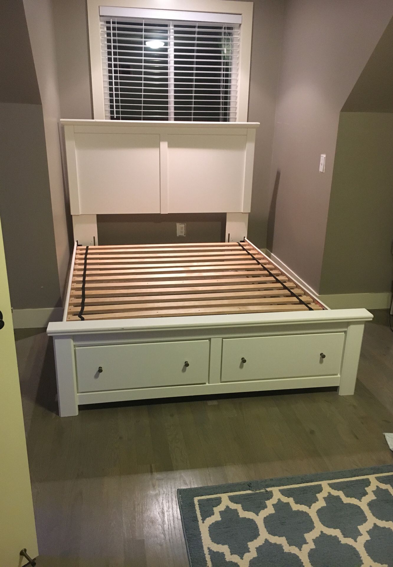 White queen bed frame