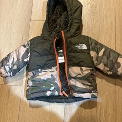 Northface 0-3 reversible