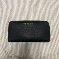 Micheal Kors Wallet