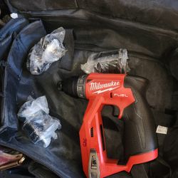 🛑Milwaukee M12 FUEL  4-in-1 Installation 3/8 in. Drill Driver Tool-Only. Precio Firme🛑 