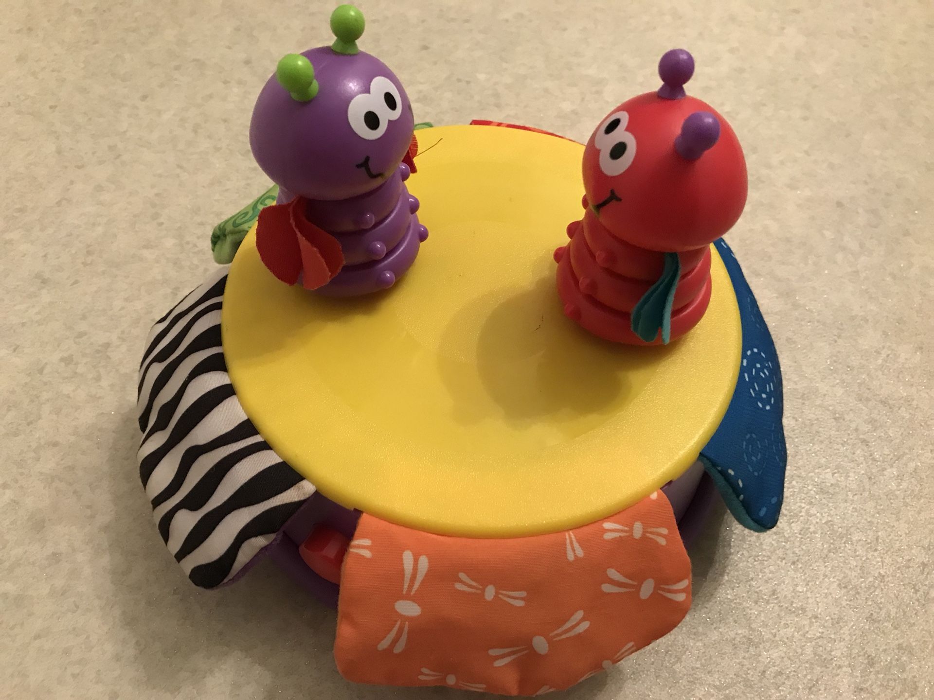 Lamaze sing and spin bugs