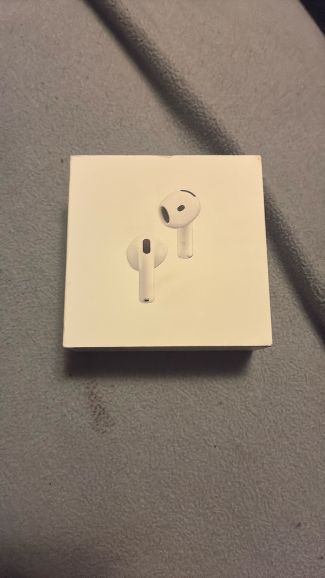 AirPods 4