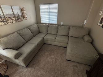 Sectional Sofa with Chaise