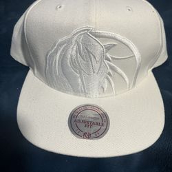 Dallas Mavericks Mitchell & Ness All White SnapBack Hat