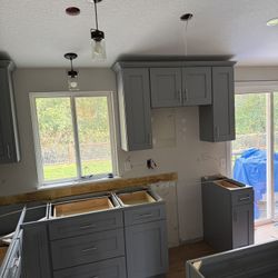 Grey Cabinets, Free Estimate And Measurements 