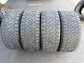(4) 37x13.50R22 Nitto Recon Grappler