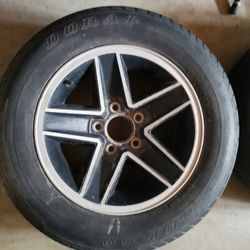 1987 Camaro Iron 15" Rim & tires Set Of 4  $100