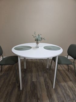 IKEA VIHALS Round Dining Table, White (42"), Like New, $75