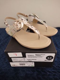 Naturalizer Taylor Slingbacks