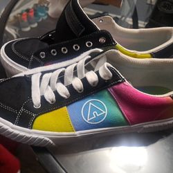 Womens Airwalk Roxie Shoes SS Sneakers Colorful size 10 M Rainbow Black