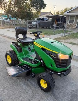 John Deere

S100 42 in. 17.5 HP