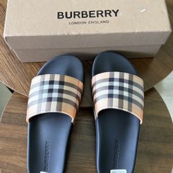 Burberry Slides 