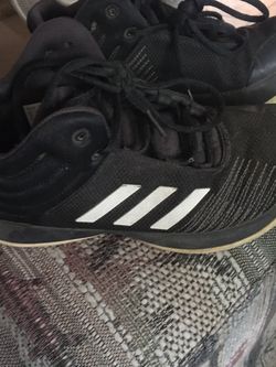 Tennis Size 6