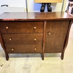 Kids Dresser - 3 Drawers, 1 Shelf w/ Door 