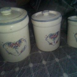 Noel Pie plate Company, Antique Ceramic Jars With Lids 
