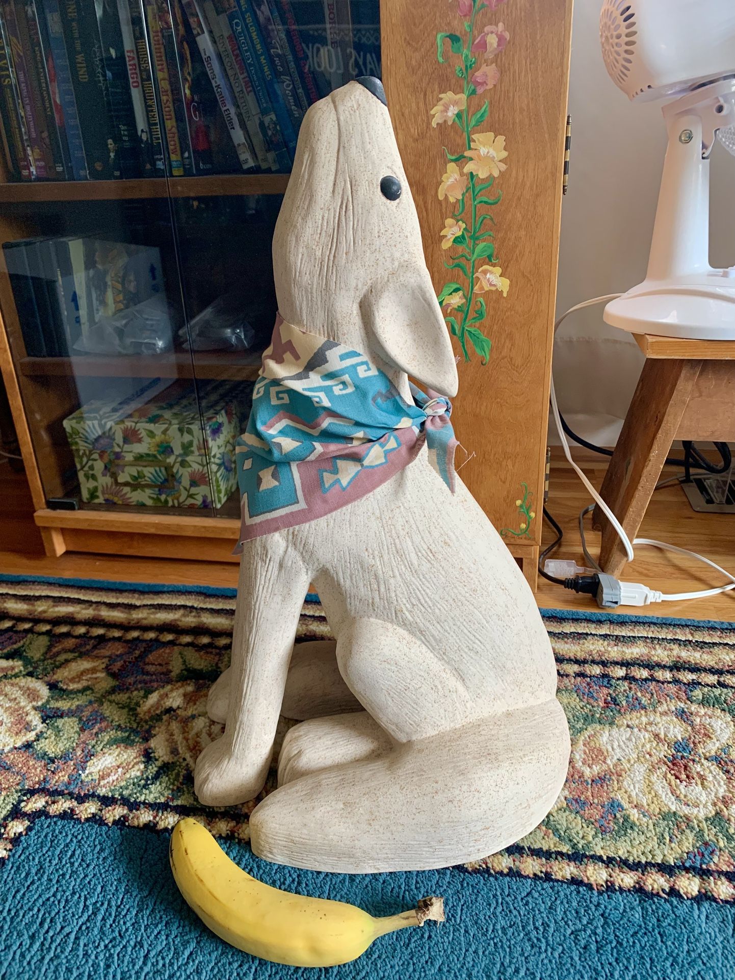 Southwestern Howling Wolf Statue (art piece)