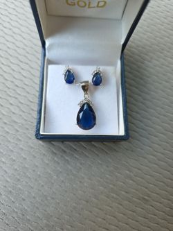 Blue Tanzanite Teardrop Pendant And Earrings