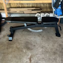 Weight bench
