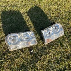 Chrysler 300 Halo Headlights 
