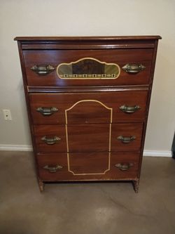 1930s Antique Dresser