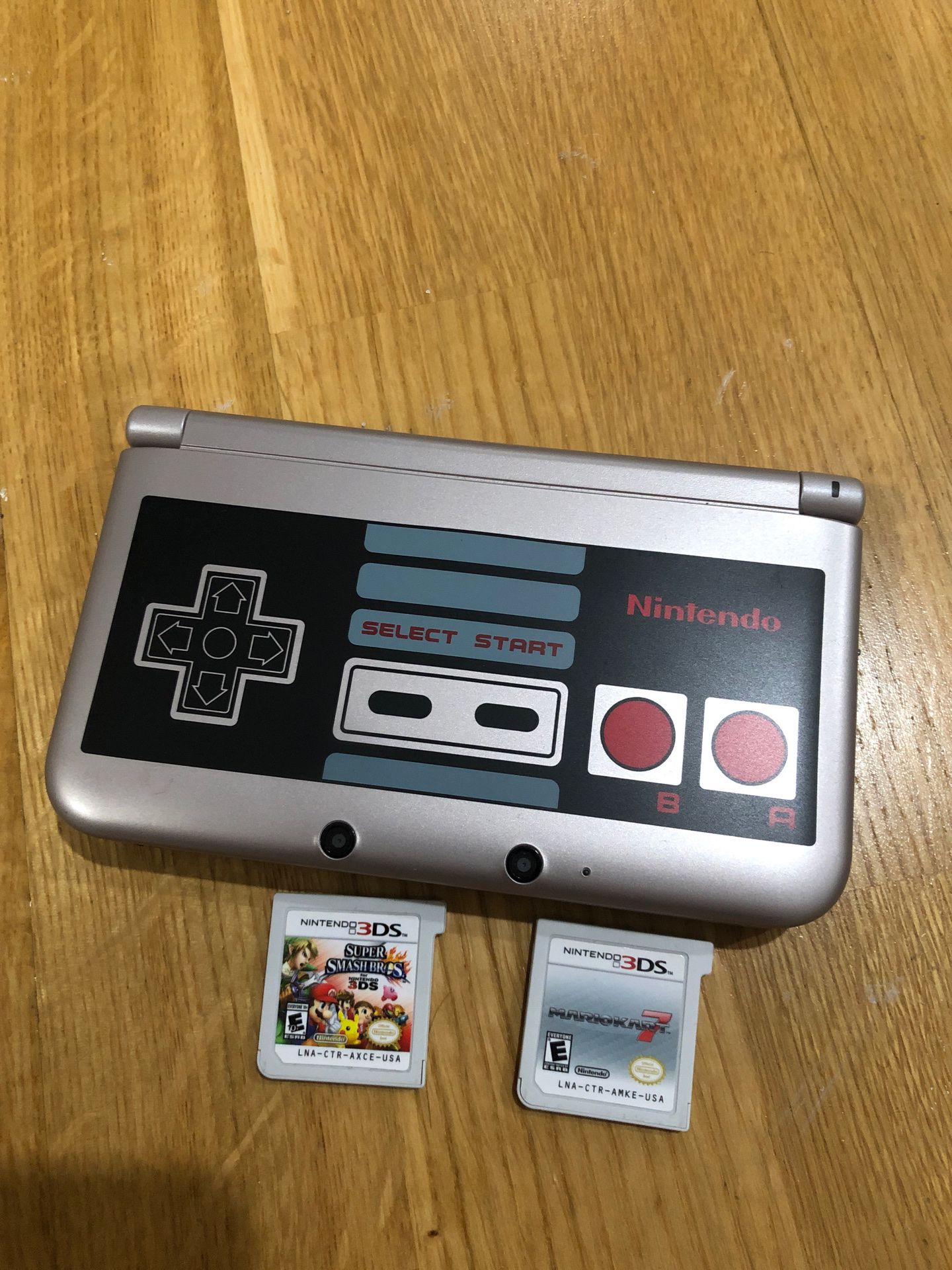 Nintendo 3DS XL Retro NES Edition Bundle