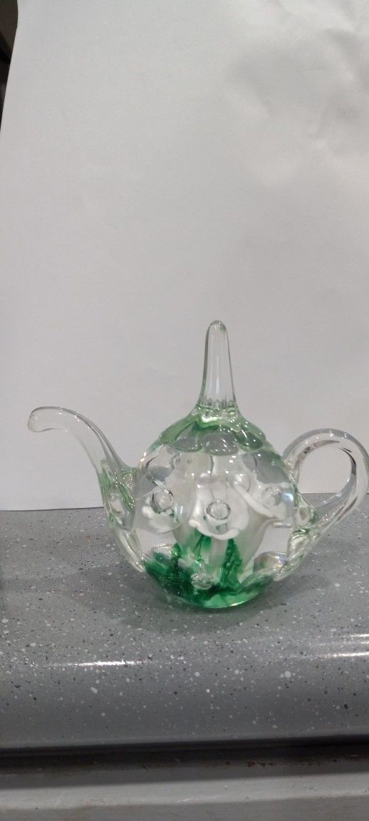 St Clair Art Glass Paperweight Teapot Flowers Excellent Condition Mother's Day Ring Holder