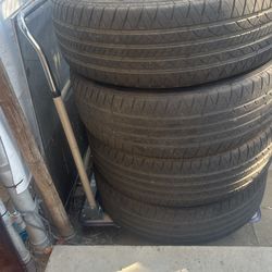 225/65r17 
