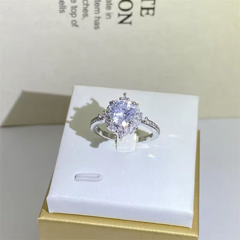 CC Women Ring Silver Color Fashion Jewelry Special Design Wedding Engagement Accessories White Cubic Zircon Stone CC3202