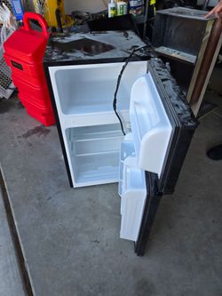 Mini Fridge